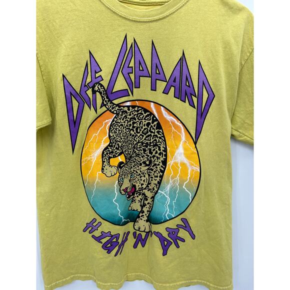 Def Leppard Graphic Tee Mustard Yellow 'High N Dry' T-Shirt Cotton Women Medium - Picture 3 of 5